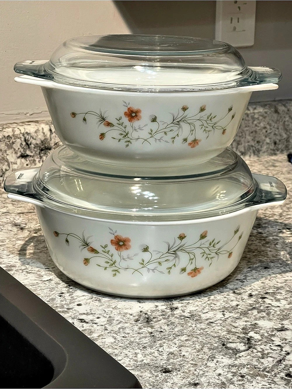 Pyrex Emily Design Round Casserole Set White & Clear